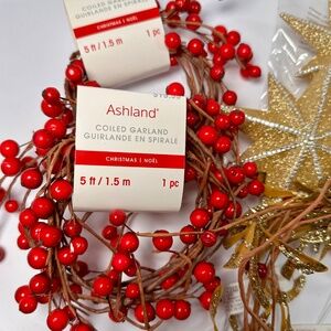 Christmas Craft Bundle 🎁 Red Berries • Gold Stars • Garland • Ribbon